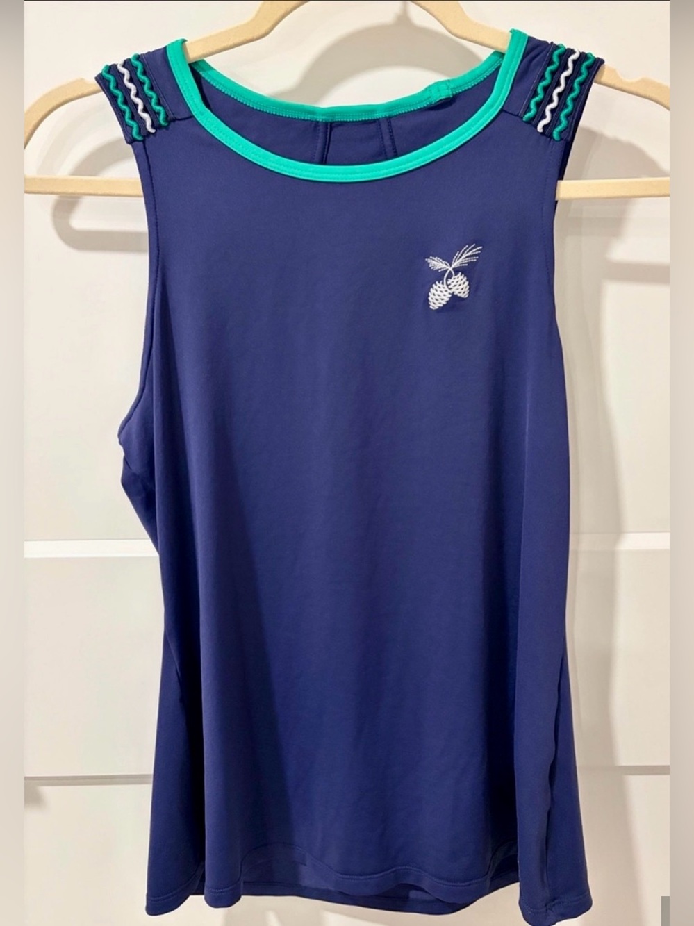 Like New! Sofibella Navy Tank Top with Green Trim